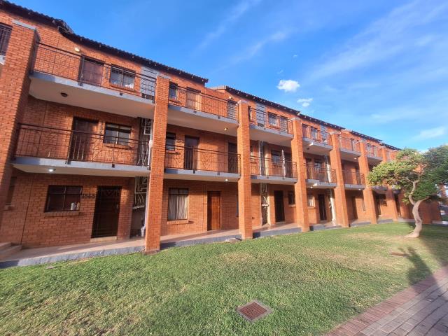 Bachelor apartment for sale in Wonderpark Estate