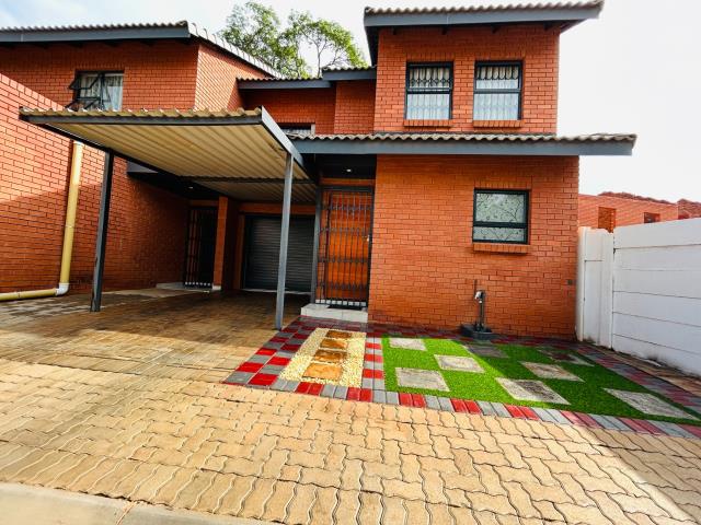 3 Bedroom House for sale in Theresapark