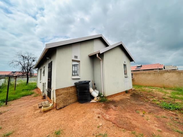 3 Bedroom House for sale in Rosslyn