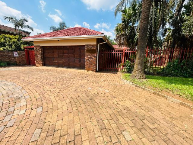 3 Bedroom House for sale in Theresapark