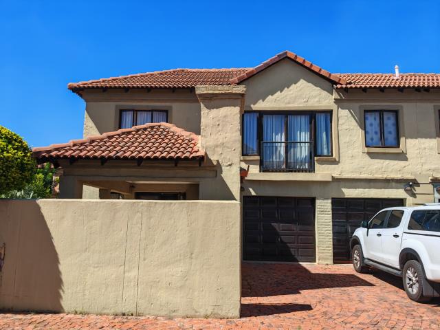 3 Bedroom House for sale in Theresapark