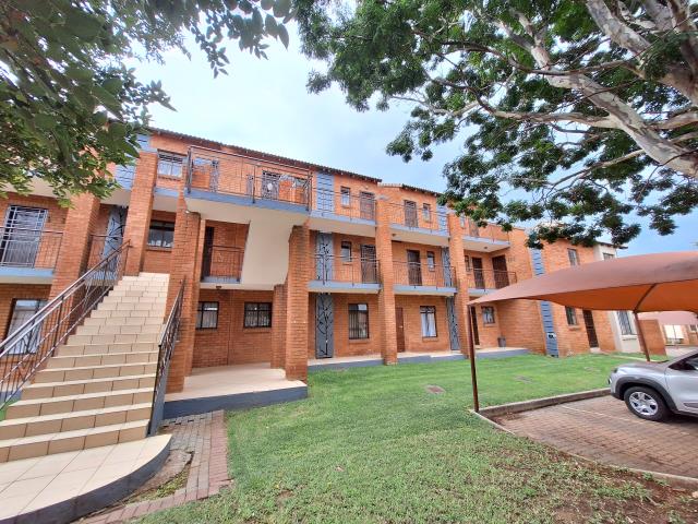 Bachelor apartment for sale in Wonderpark Estate