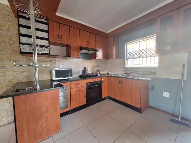 2 Bedroom Townhouse for sale in Heatherview