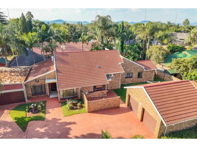 4 Bedroom House for sale in Amandasig