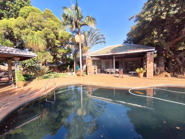 4 Bedroom House for sale in Tileba