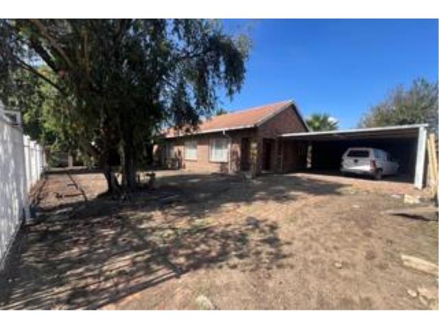 3 Bedroom House for sale in Theresapark