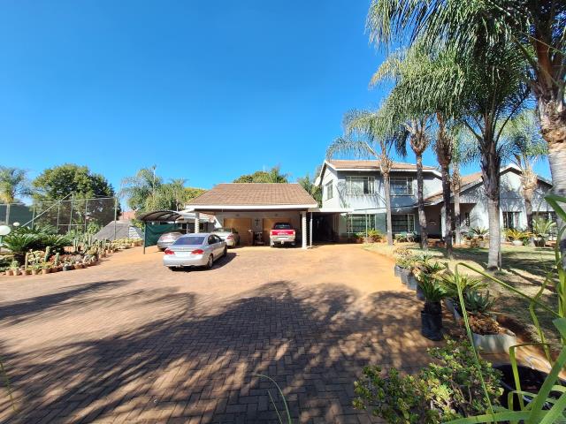 3.43  ha Smallholding for sale in Theresapark