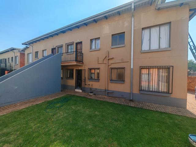 2 Bedroom House for sale in Theresapark