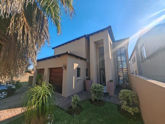 5 Bedroom House for sale in Theresapark