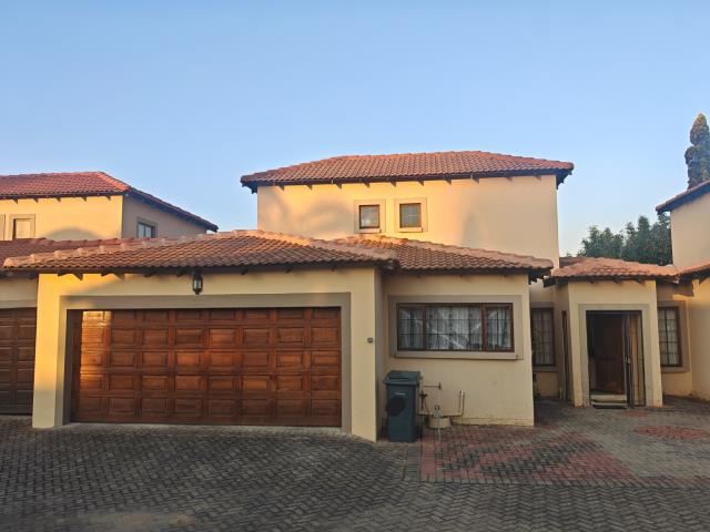 3 Bedroom House for sale in Theresapark