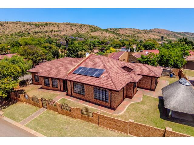 5 Bedroom House for sale in Amandasig