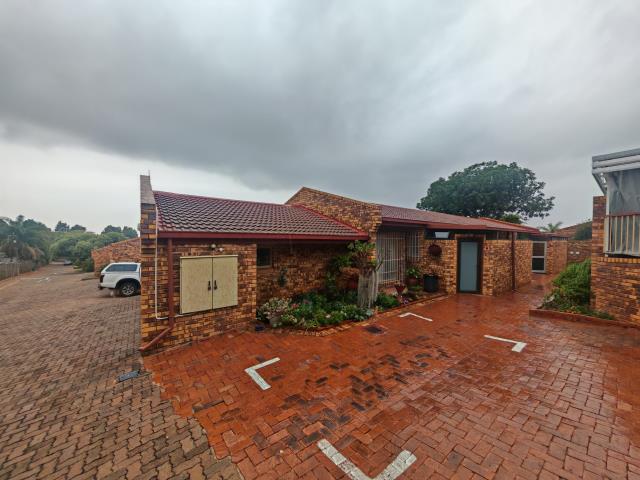 2 Bedroom House for sale in Amandasig