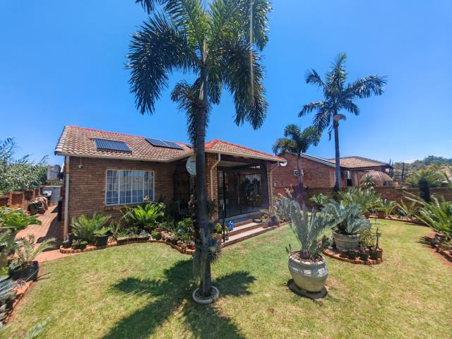 3 Bedroom House for sale in Theresapark