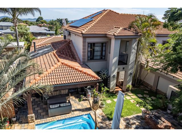 4 Bedroom Duet for sale in Ninapark