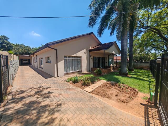 5 Bedroom House for sale in Pretoria North