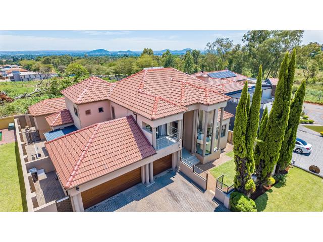 5 Bedroom House for sale in Amandasig