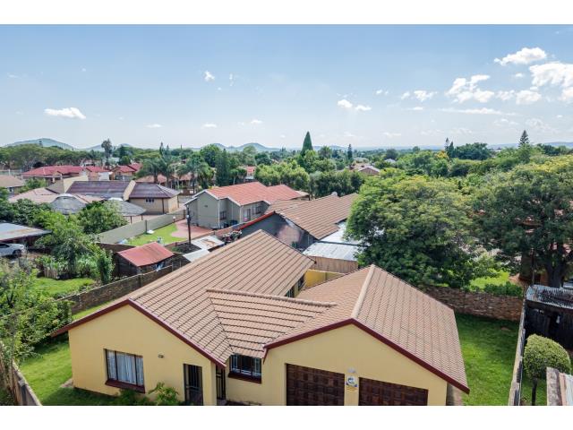 3 Bedroom House for sale in The Orchards