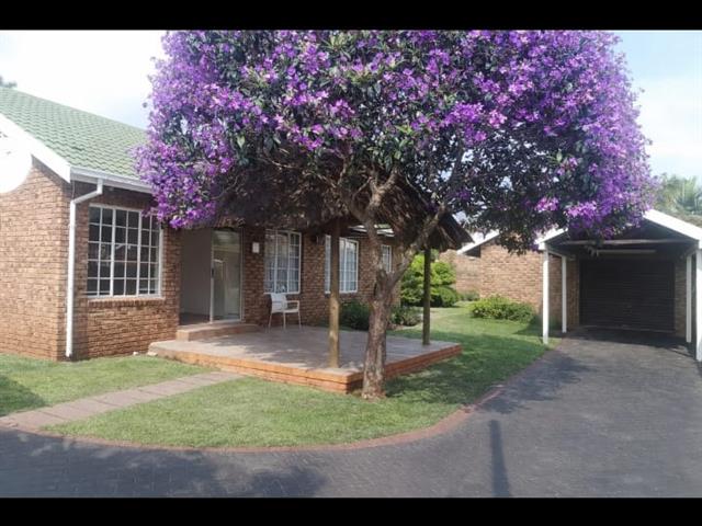 3 Bedroom House for sale in Theresapark