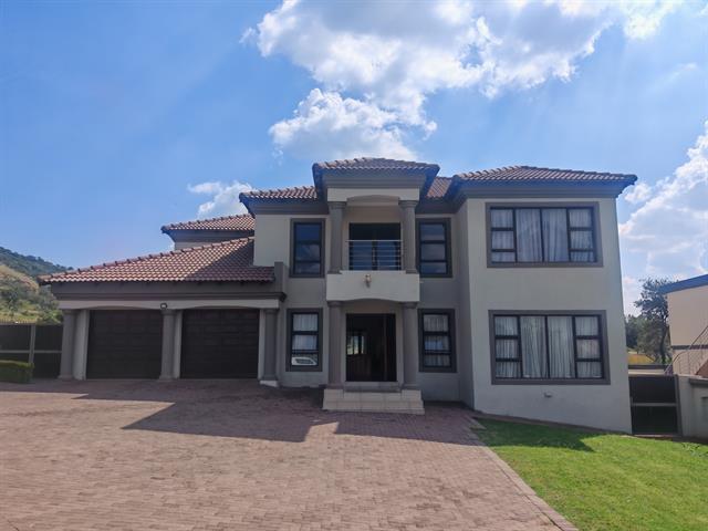 4 Bedroom House for sale in Amandasig