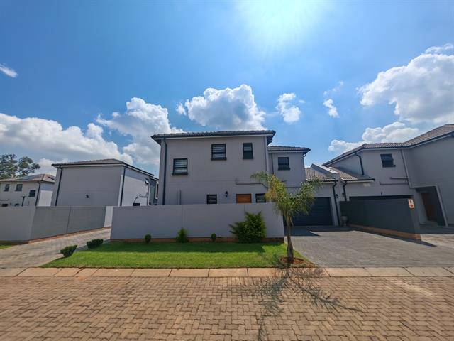 3 Bedroom House for sale in Theresapark