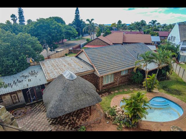 4 Bedroom House for sale in The Orchards