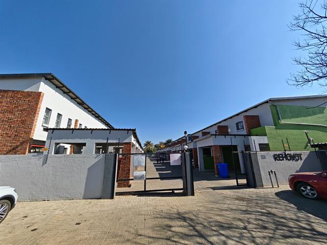 2 Bedroom Duplex for sale in Pretoria North