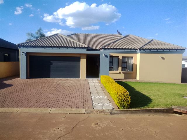3 Bedroom House for sale in The Orchards