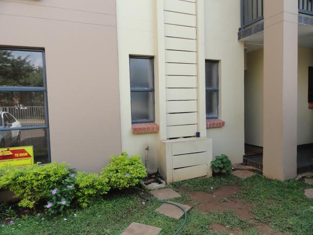 3 Bedroom Flat for sale in Geelhoutpark