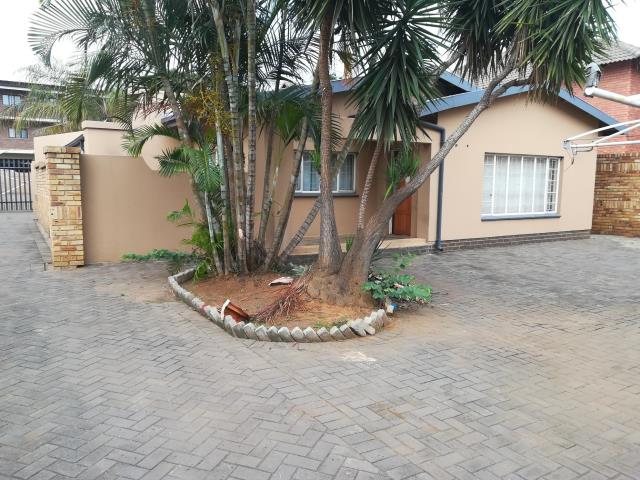 3 Bedroom House for sale in Rustenburg Central