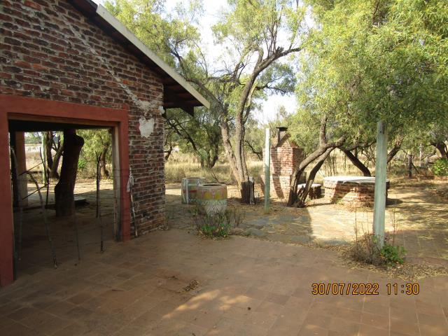 108  ha Farm with House for sale in Groot Marico
