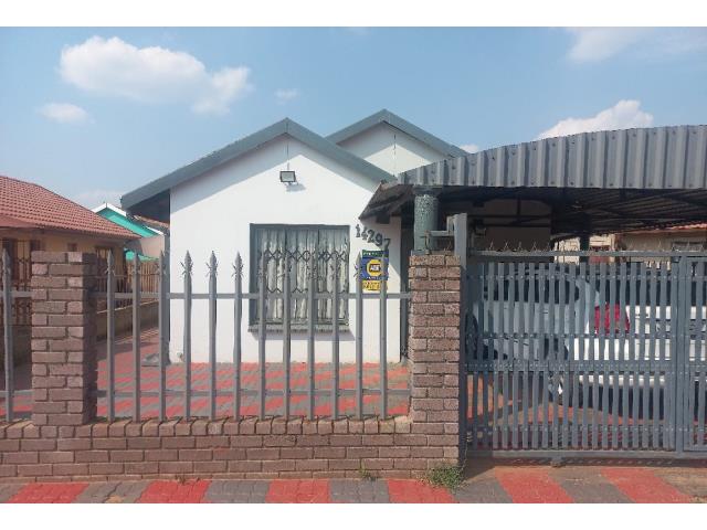 3 Bedroom House for sale in Boitekong