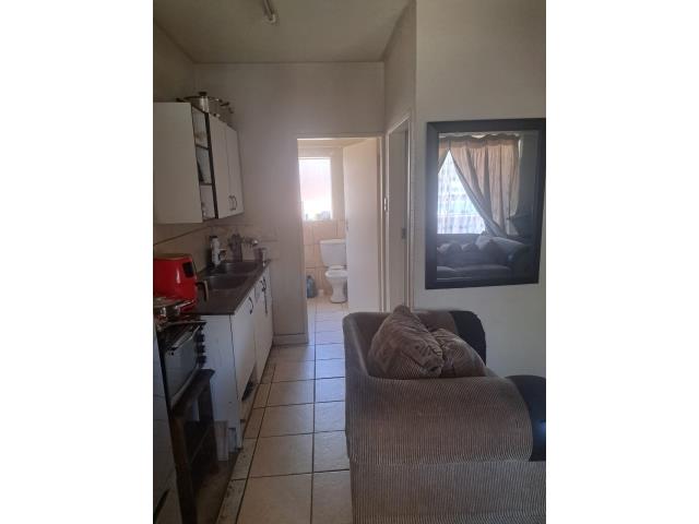 1 Bedroom Apartment for sale in Rustenburg Central