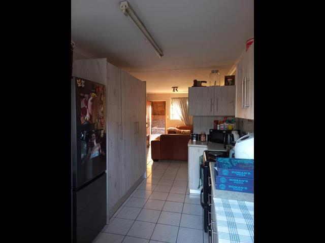 2 Bedroom Townhouse for sale in Geelhoutpark