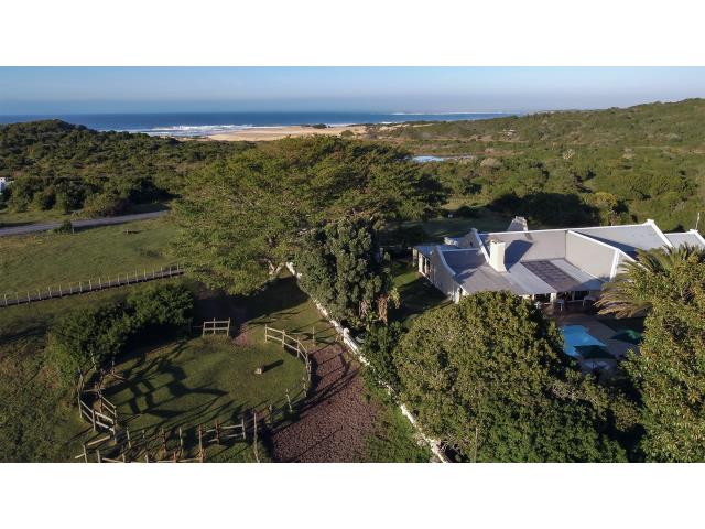 64.65  m²  for sale in Oyster Bay