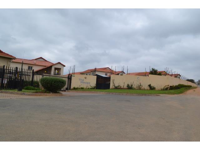 1 Bedroom Apartment to let in North Riding AH