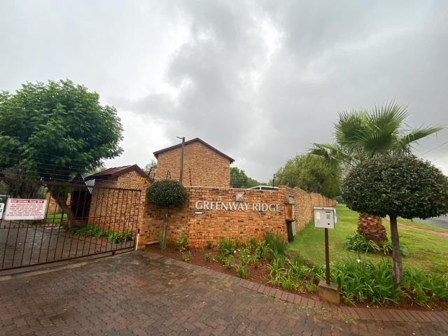 2 Bedroom Apartment for sale in Wilgeheuwel