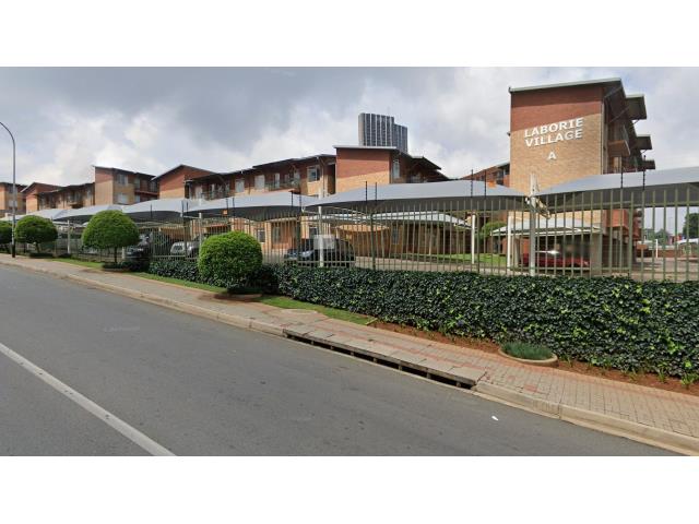 2 Bedroom Apartment for sale in Braamfontein Werf