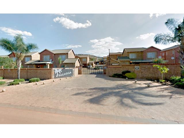 4 Bedroom Duplex to let in Willowbrook