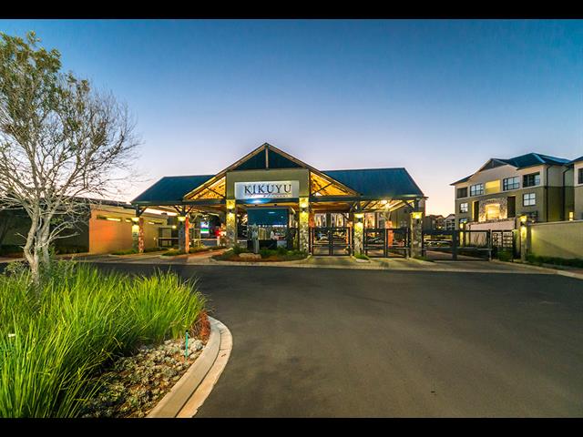 3 Bedroom Apartment to let in Waterfall