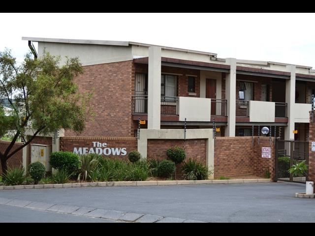2 Bedroom Apartment to let in Bloubosrand