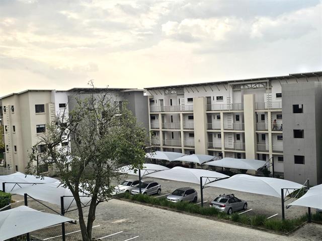 2 Bedroom Apartment for sale in Fourways