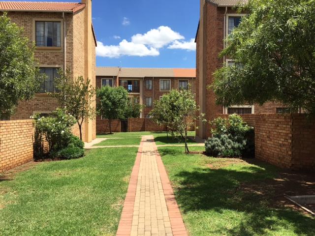 2 Bedroom Apartment for sale in Eco Park Estate