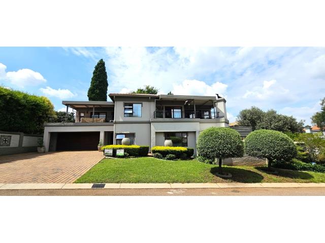 4 Bedroom House for sale in Centurion Golf Estate