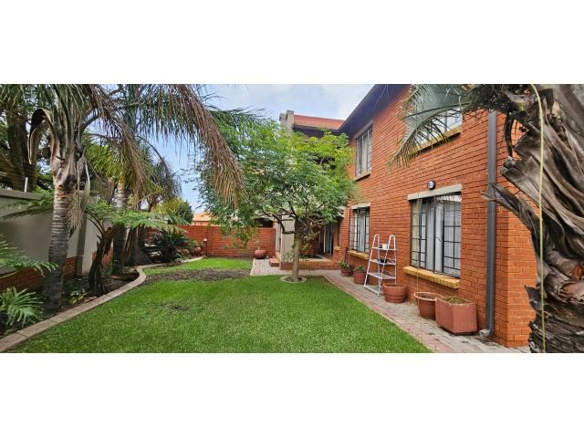 3 Bedroom Apartment for sale in Eco Park Estate