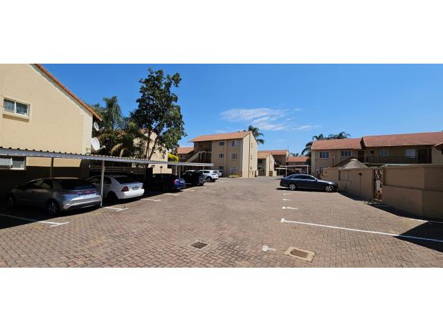 1 Bedroom Apartment for sale in Die Hoewes