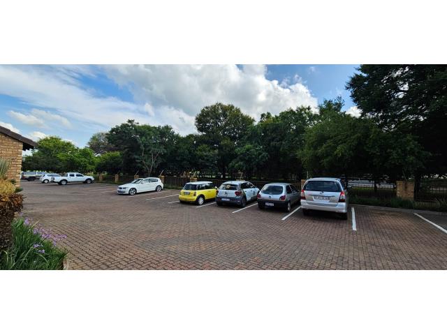 2 Bedroom Apartment for sale in Eco Park Estate