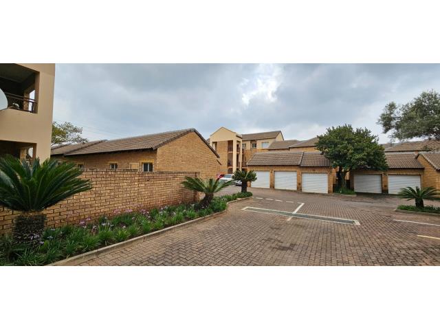 2 Bedroom Apartment for sale in Eco Park Estate