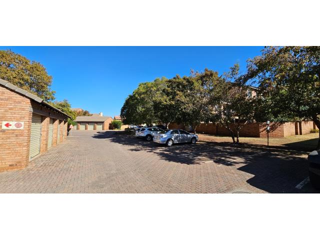 2 Bedroom Apartment for sale in Eco Park Estate