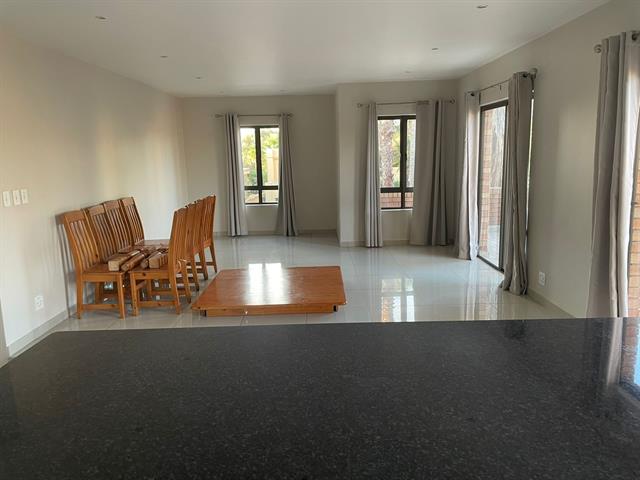 2 Bedroom Flat to let in Centurion Golf Estate