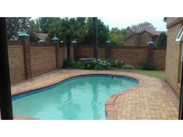 4 Bedroom House for sale in Newcastle Central